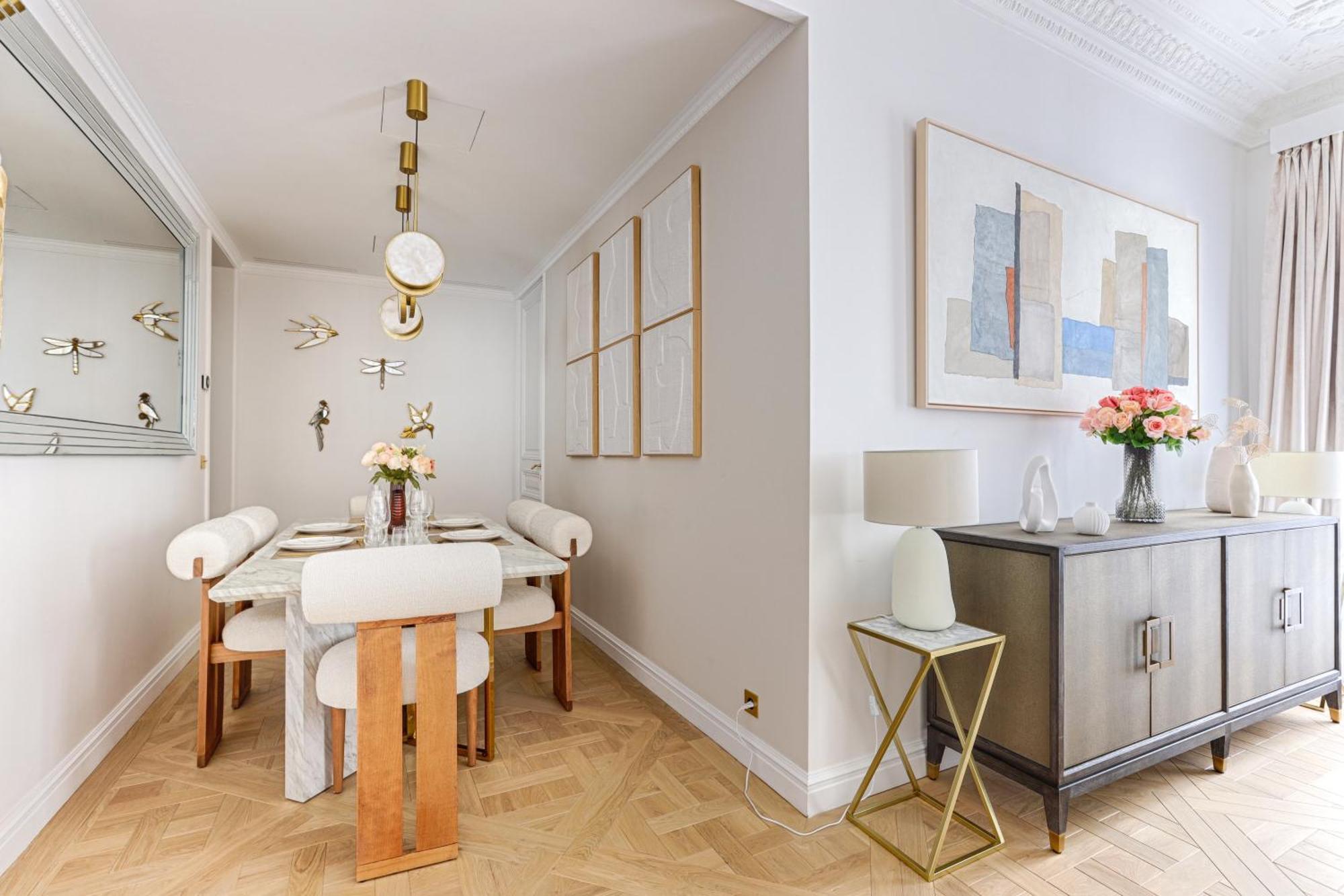 Elegant Luxury Apartment For 6 On Champs-Elysees Paris Exterior photo