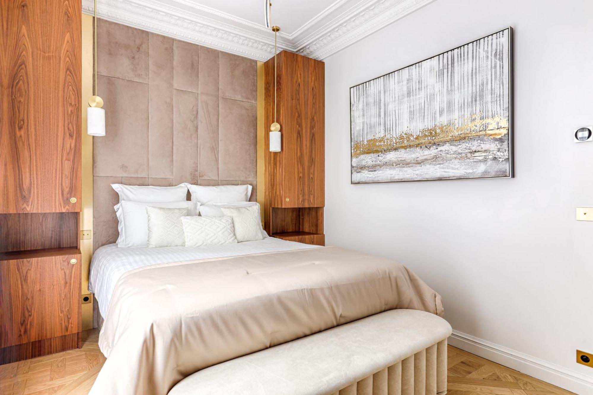 Elegant Luxury Apartment For 6 On Champs-Elysees Paris Exterior photo